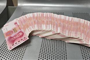 内维尔：曼联引援的转会费看不懂一点，安东尼8500万镑太离谱